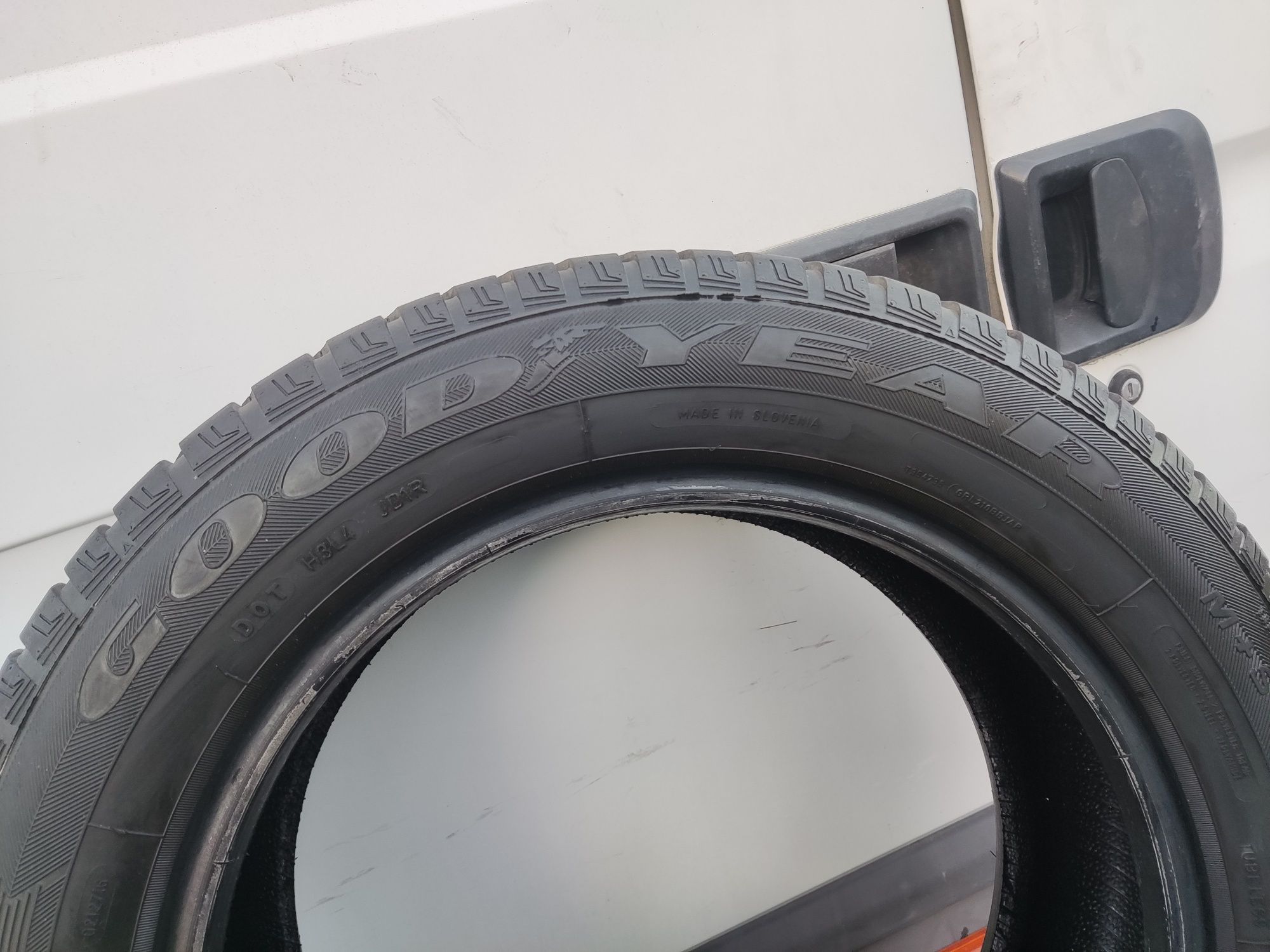 2бр всесезонни гуми 195/60/16 GoodYear Vector 4 Seasons
dot21
6.89mm
Д