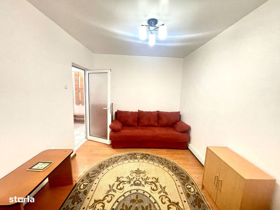 Apartament 2 camere semidecomandat Micro 19 pret 300euro