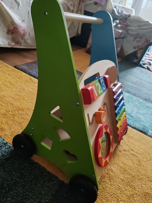 Antemergator din lemn