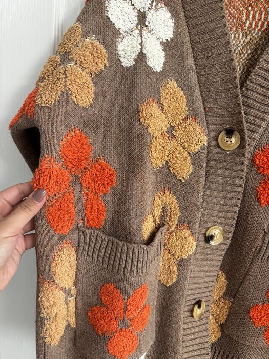 Жилетка на цветя