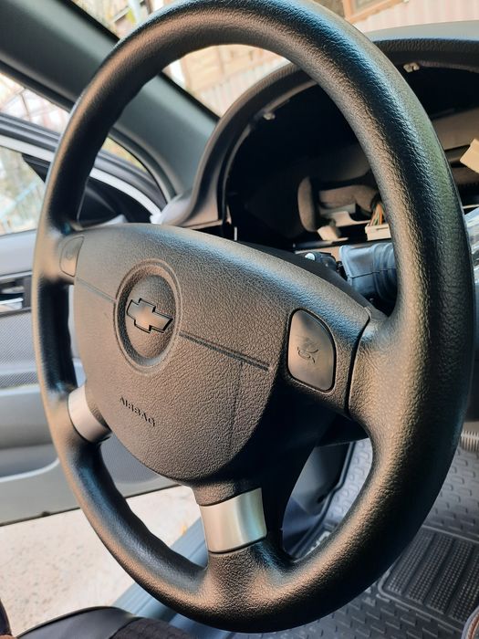 Продаётся руль от жентры/ jentra/ ласетти