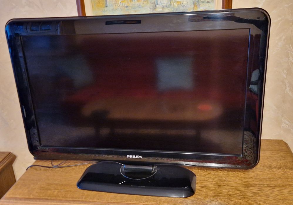 LCD Full HD Tелевизор Philips