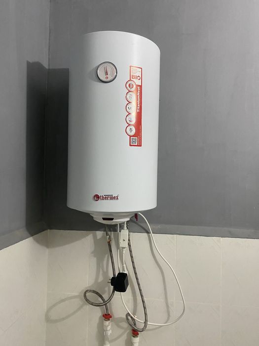 Продам водонагреватель марки thermex, 50 литров, почти новый.