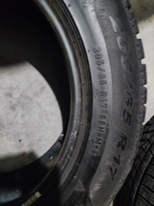 4 бр. 17 цола/205/65 Зимни гуми Pirelli Sottozero 
225/60/17 94Н