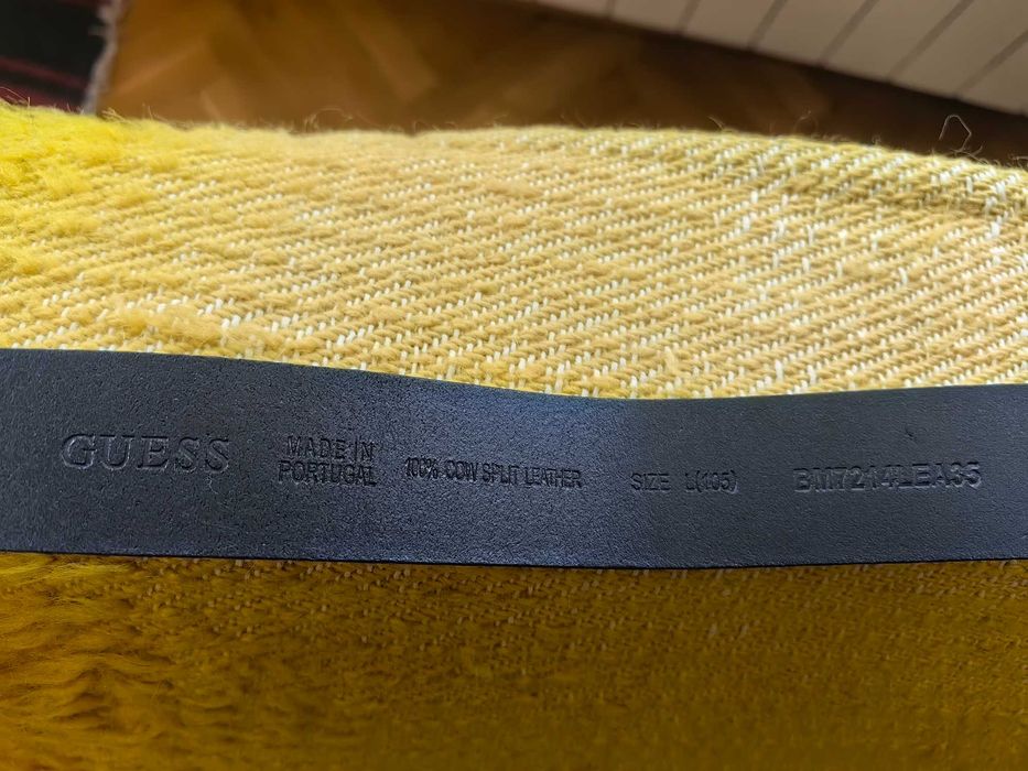 Мъжки колан Guess