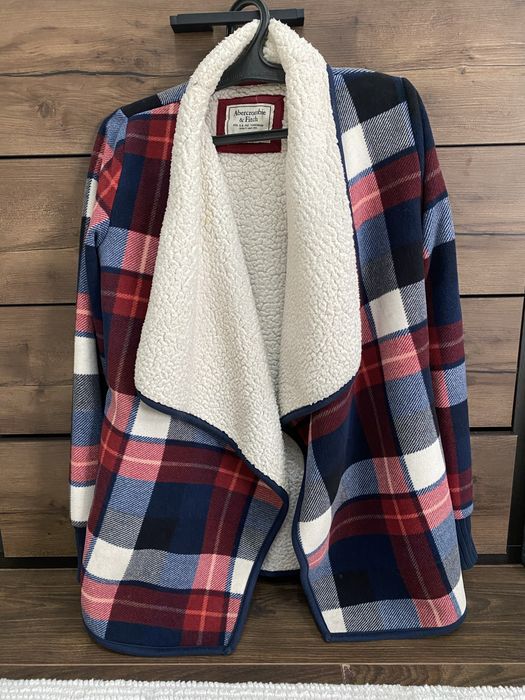 Продам красивую кофту