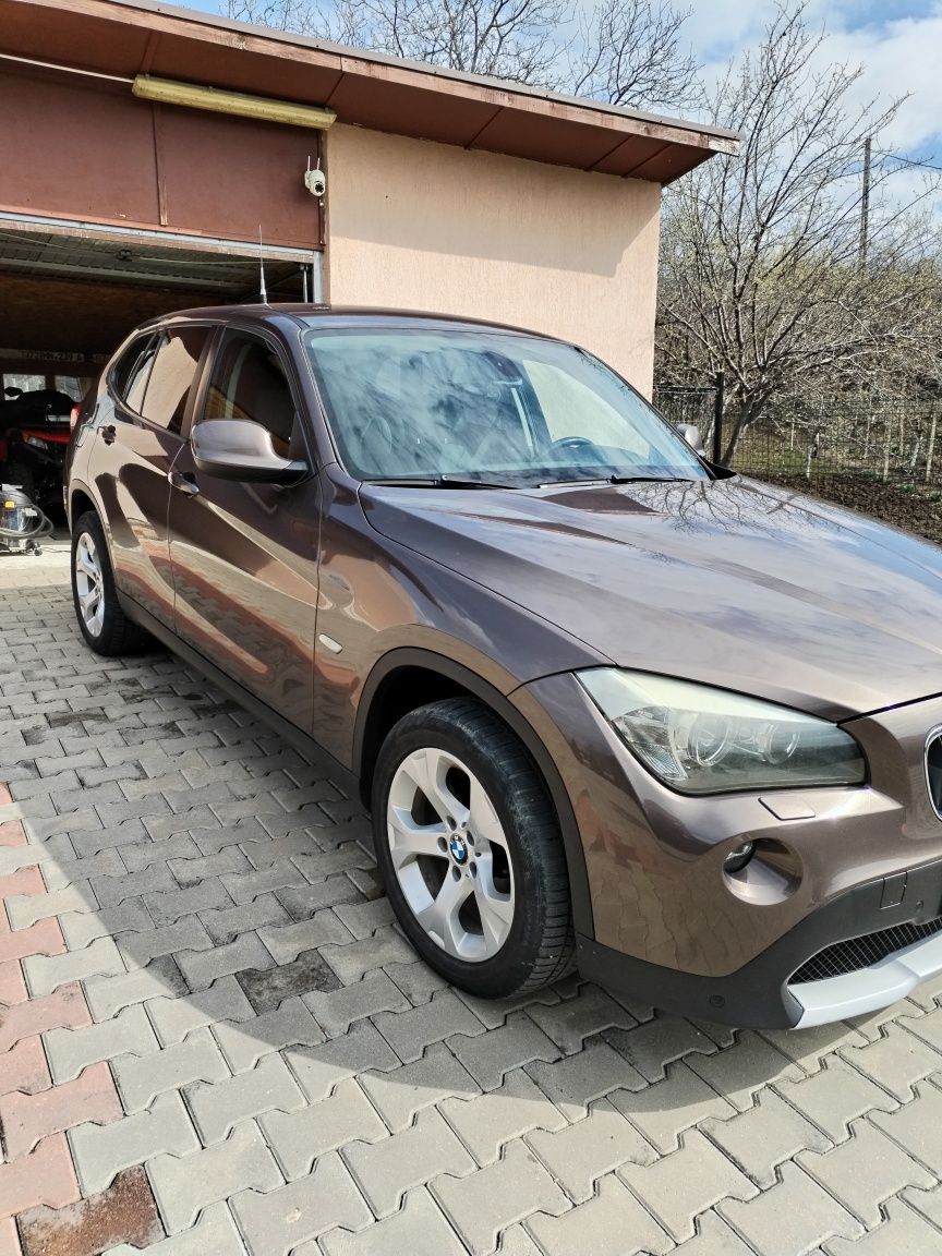 Vând BMW X1 în stare buna