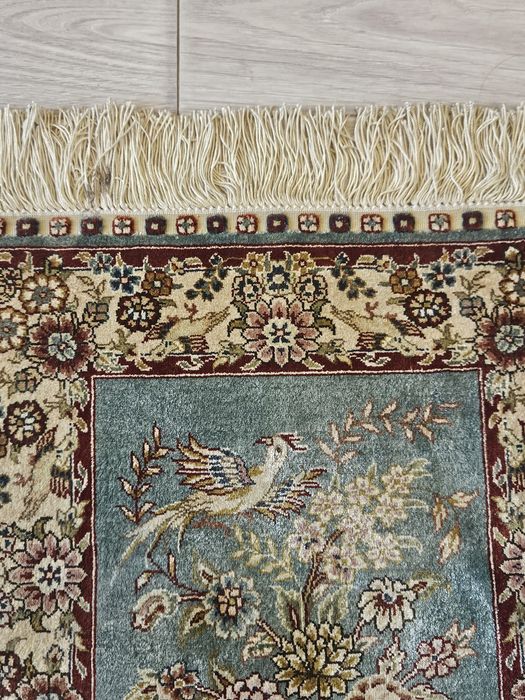 Килим Hereke Копринено искустово.