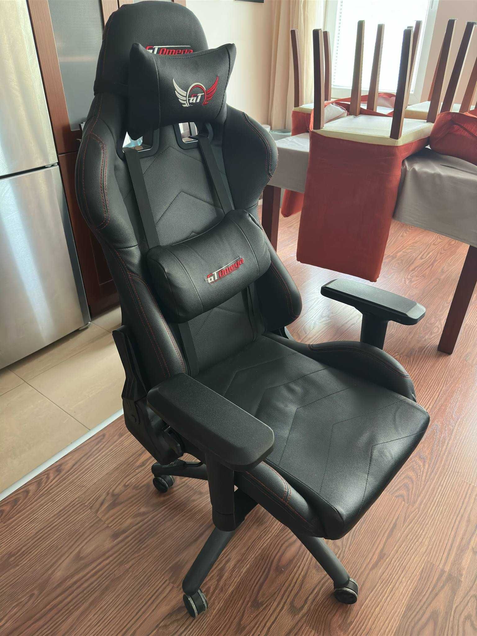 Продавам геймърски стол GT Omega
