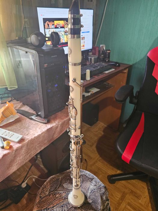 Продавам кларинет