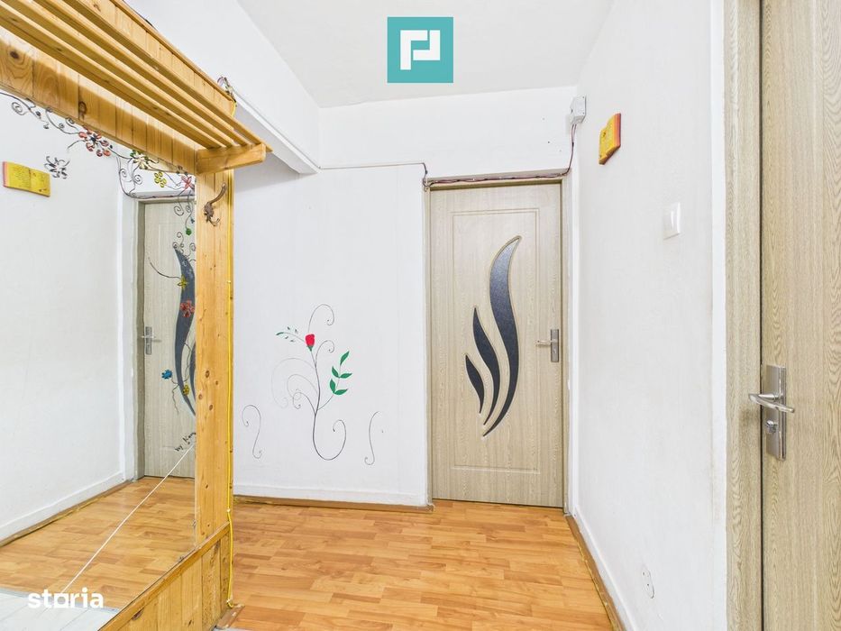 Apartament spațios cu 3 camere, decomandat