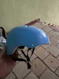 Ролики 4 колесный с шлемом