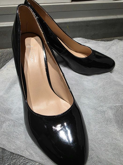 Дамски обувки на ток