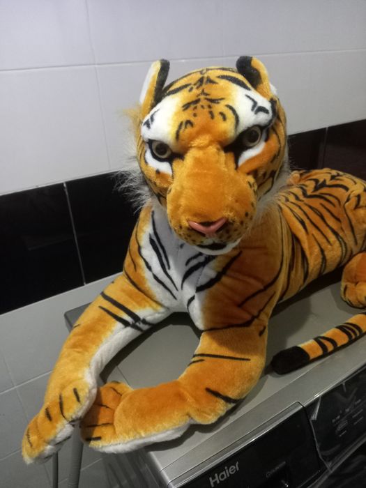 Продаётся мягкая игрушка тигр. Состояние как новый.