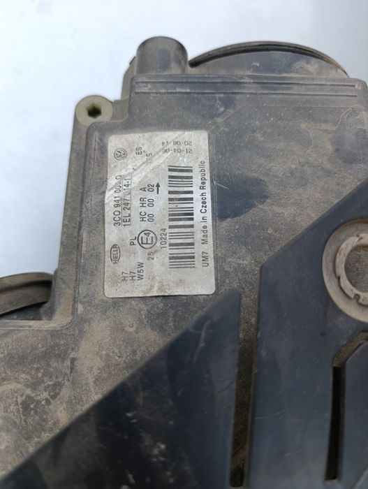 Оригинални фарове за пасат b6