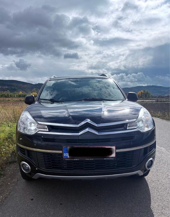 Vand citroen c crosser 2,2hdi 7 locuri suv