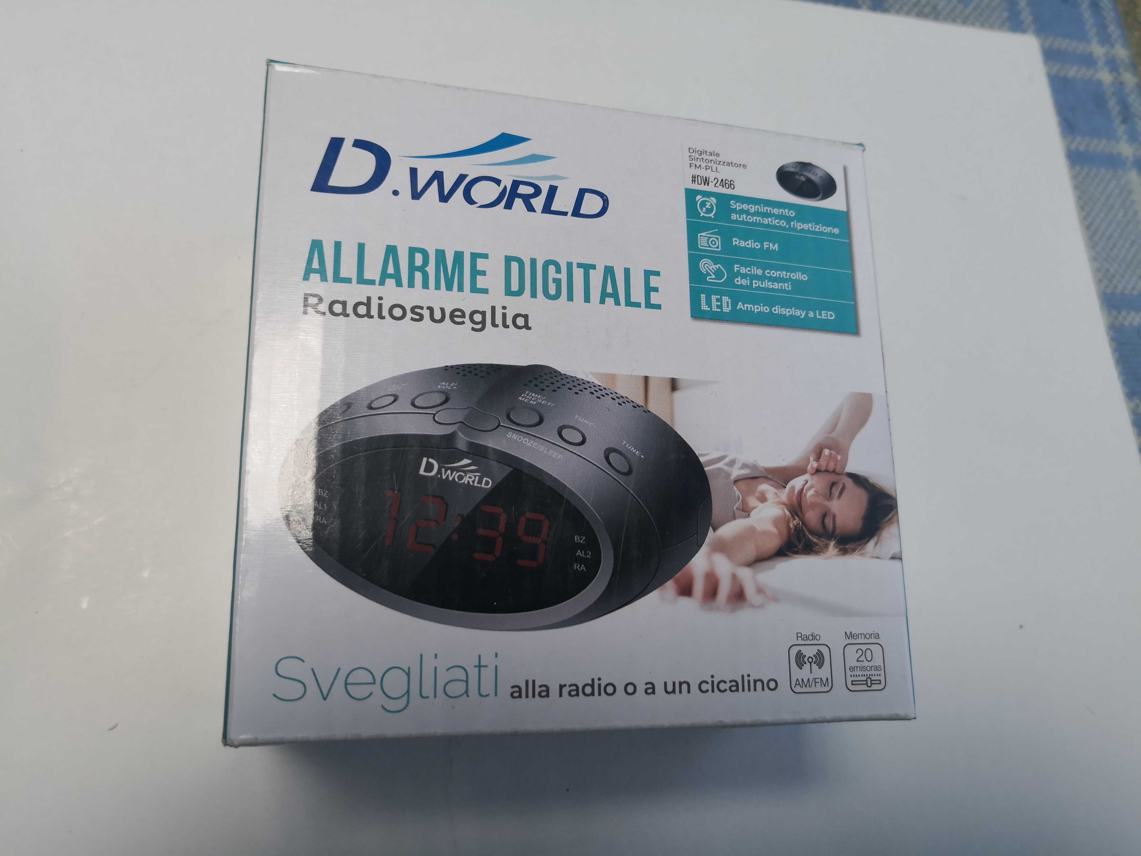 Ceas de birou cu radio si alarma