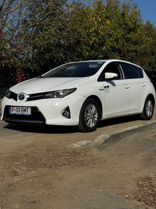 TOYOTA AURIS HYBRID 1.8benzina 4.5L/100km km reali carvertical