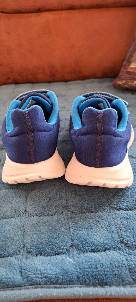 Adidas Оригинални 35 номер