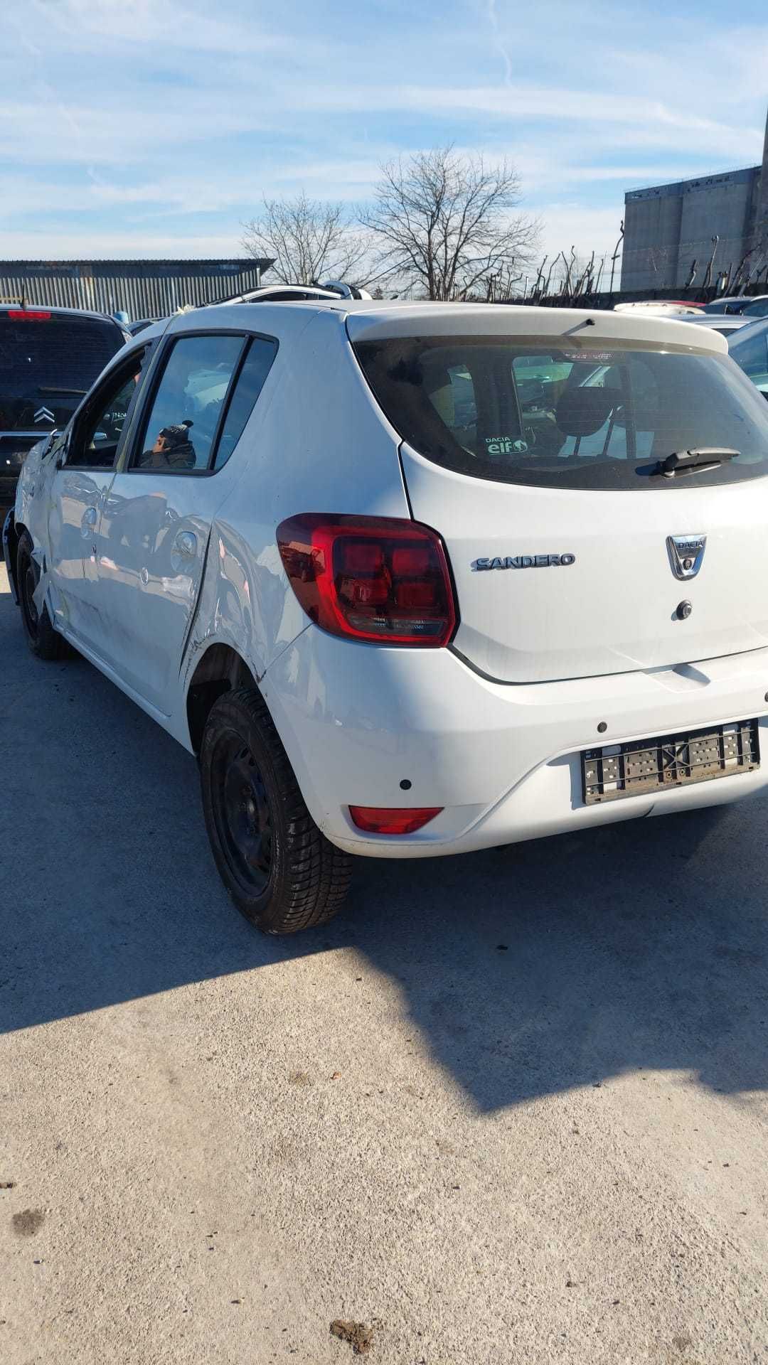 Haion Portbagaj Dacia Sandero 2012