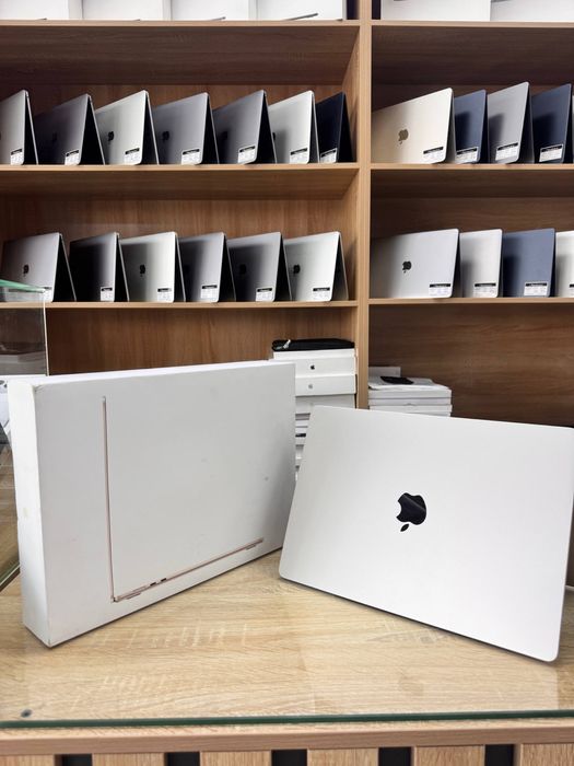 Macbook air M2 16/512 15-inch