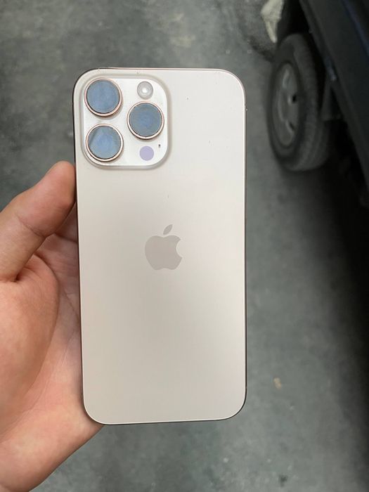 Iphone 16 pro max yaxshi ozim tutganmn 256 gb 93 yomks kelshtrberamn