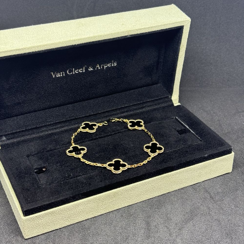 Гривна Van Cleef & Arpels - 5 различни цвята.