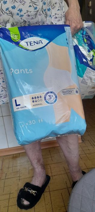 продам памперсы тена
