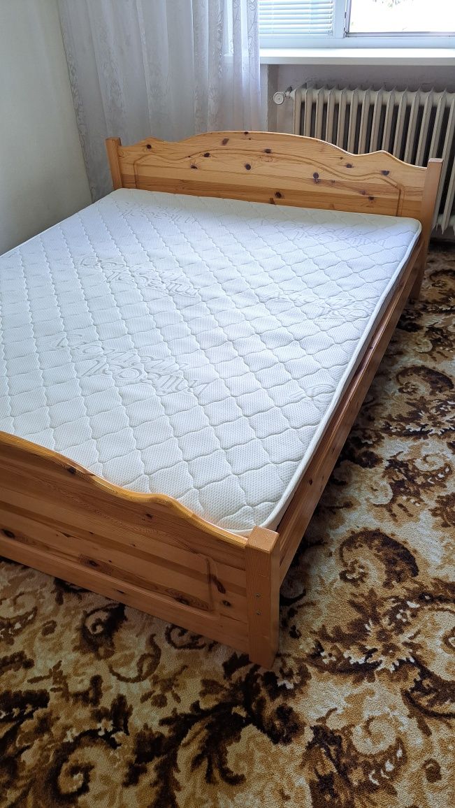 Спалня с Матрак 160 / 200
