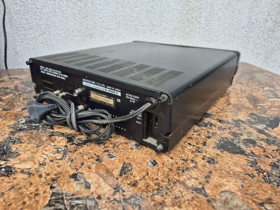 Vand video marca Akai model VS- R9 EV, made in japan

- HQ

- MESE