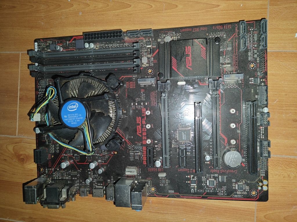 Placi de baza și risere mining