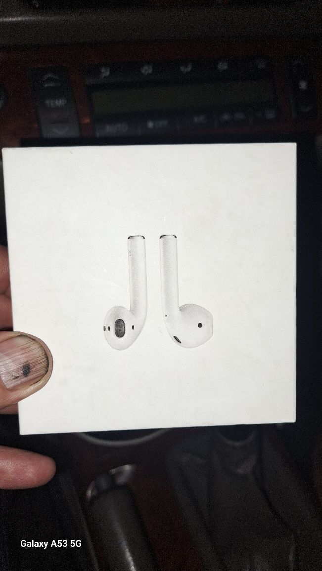 Продам AirPods 2