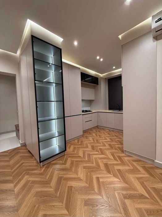 ЖК Parlament посольство США, 2 комнатная новый ЕВРО ремонт под ключ