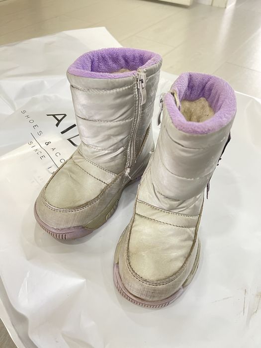 Продам дутики для девочки