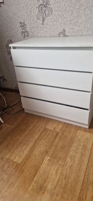 Продам  шкаф+ комод