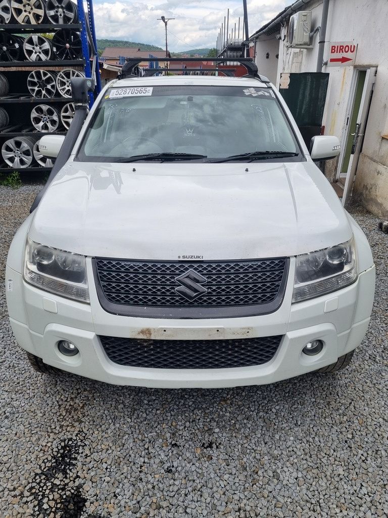 Bara fata Suzuki Grand Vitara 2006 - 2012 Alb (1263) model cu spalatoare far