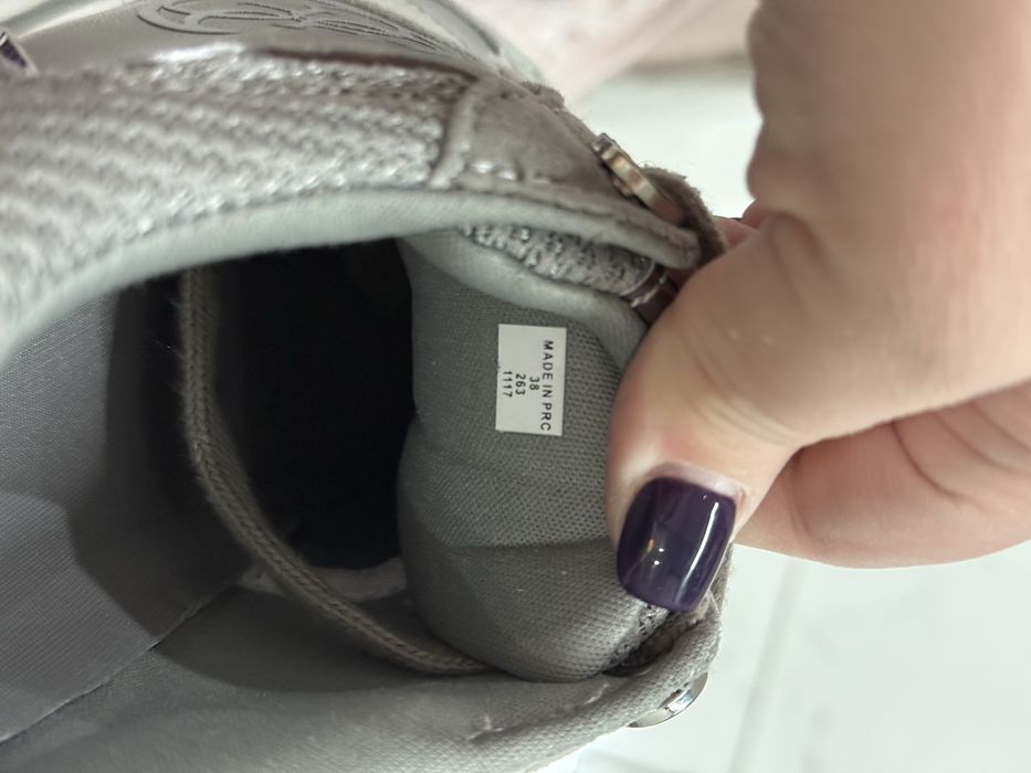 Guess кросовки р. 38