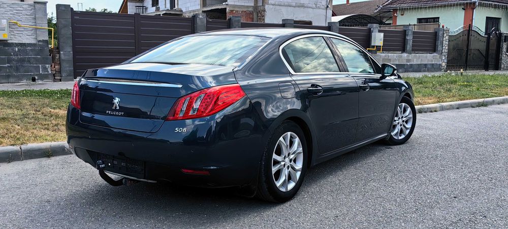 Peugeot 508 / JBL / Automat / Head-up / Clima 4 zone / Scaune electr