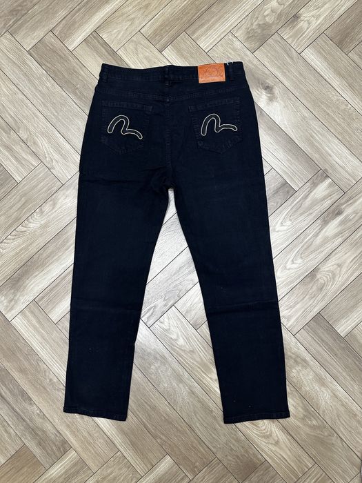 Джинсы Evisu - часть коллекции японского бренда