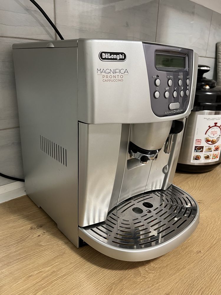 Espressor Delonghi Magnifica