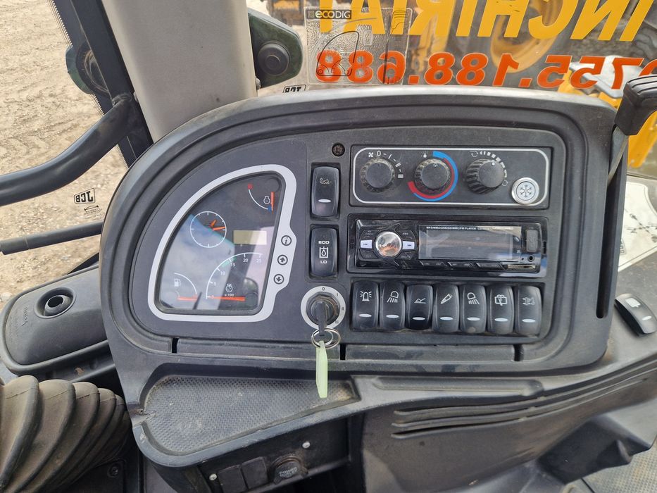 Buldoexcavator jcb 3cx