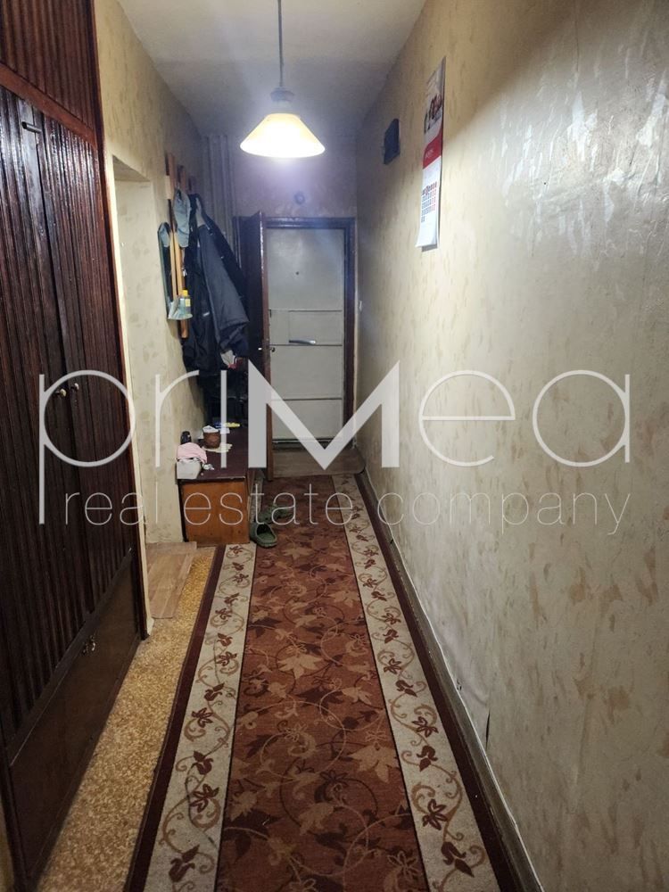 Продава се Двустаен апартамент в Бургас, Славейков - 74 кв.м за 1405 €/кв.м - Снимка #2