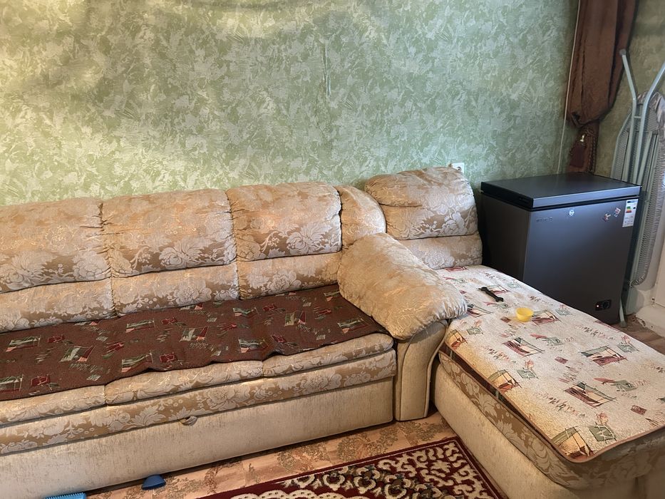 Продам диван бу торг есть