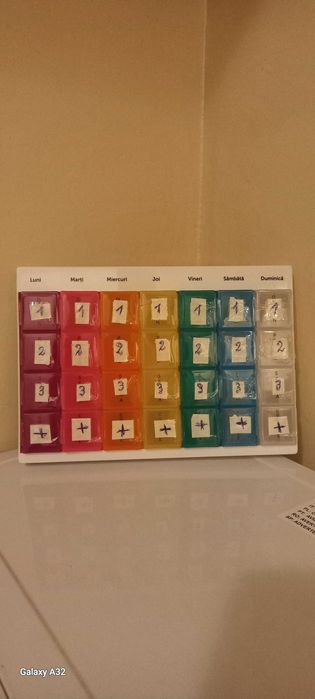 Organizator saptamanal medicament 7 zilex4 compartimente