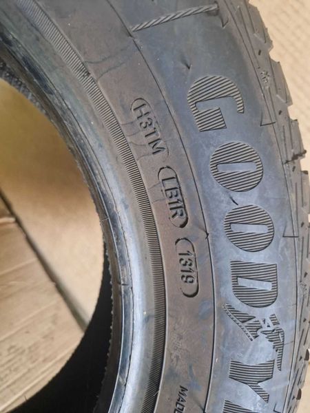 1 брой Goodyear R15 205/60/ 
нова лятна гума 
DOT1319