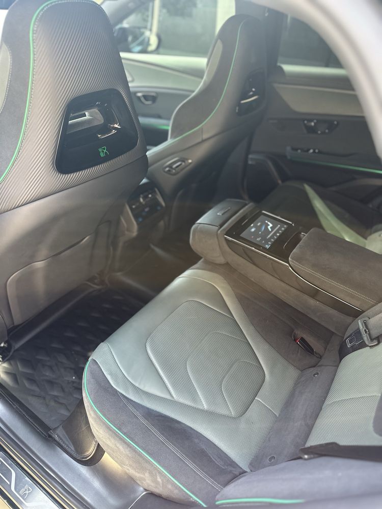 Byd han limited edition 3.9 dual motor