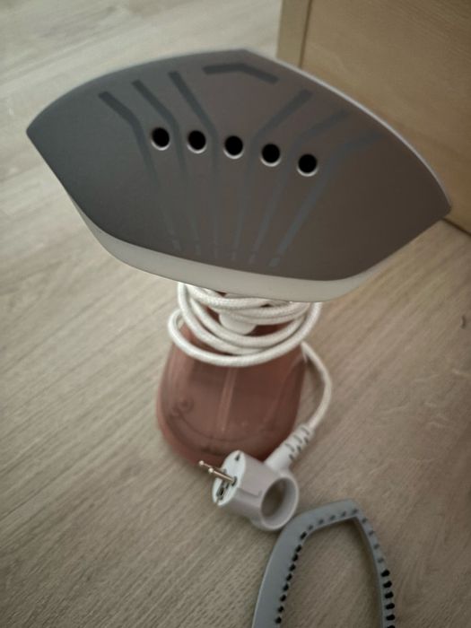 Fier de calcat vertical Philips