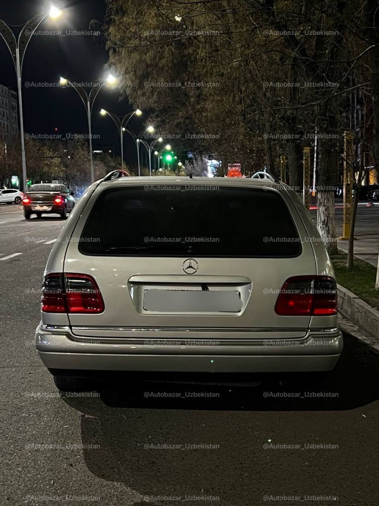 •Mercedes-Benz E230 W210•