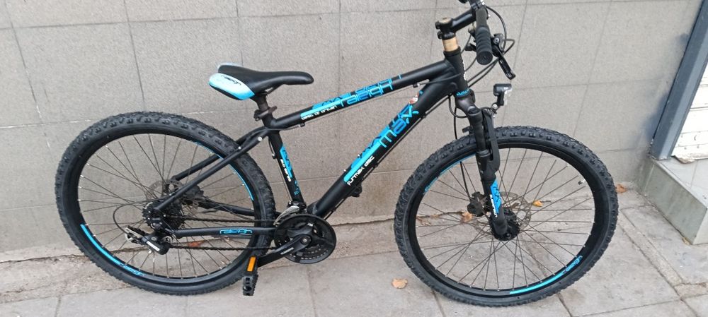 Продавам английски алуминиев   велосипед 26 цола,40см