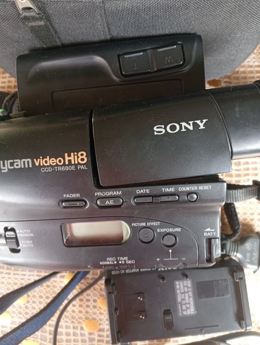 Видеокамера "Sony".